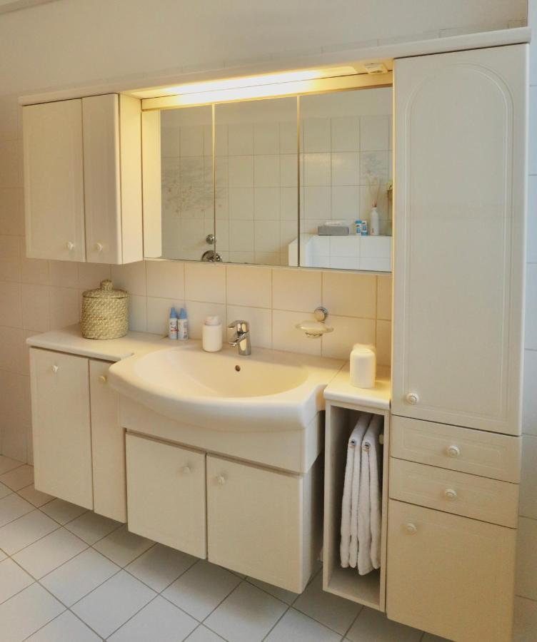 Boho Apartment: Netflix + Balcony + Bathtub Essen Ngoại thất bức ảnh